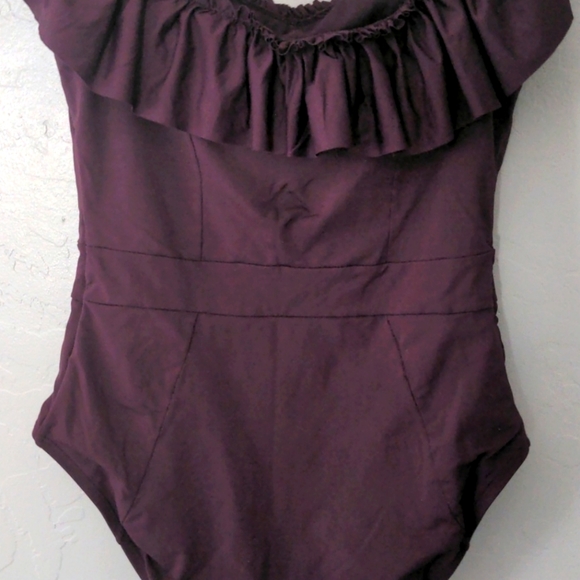 BLEU TOD BEATTIE OFF SHOULDER ONE PIECE - Picture 7 of 9